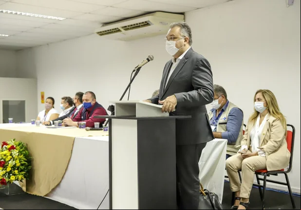Florentino Neto, secretário de Saúde