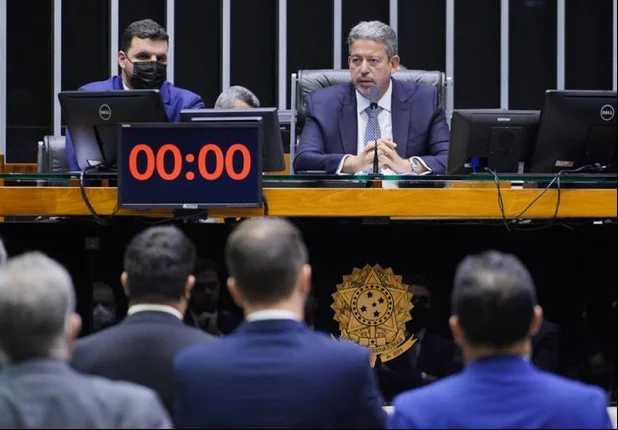 PEC dos precatórios foi aprovada em primeiro turno com 312 votos na Câmara.