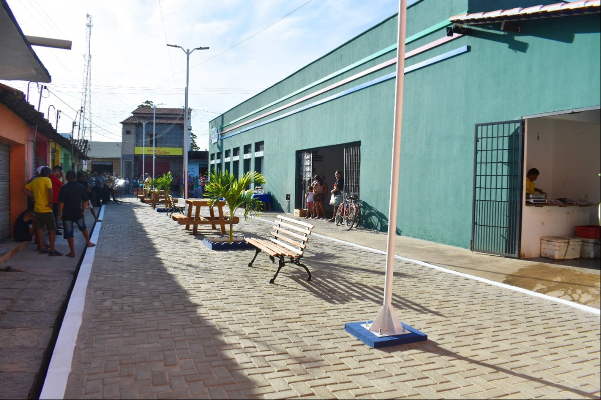 Praça Raimundo Dico em Buriti dos Lopes