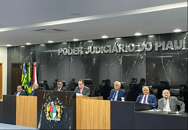 Mesa de honra na solenidade no Encontro do Copedem