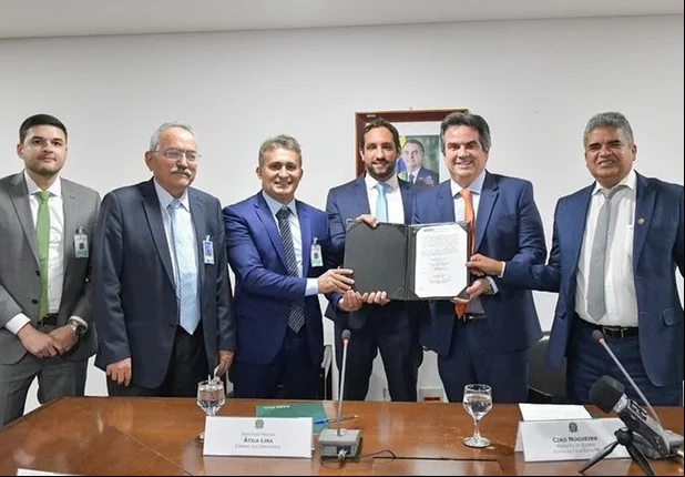 Autorizada licitação de adutora em Curimatá