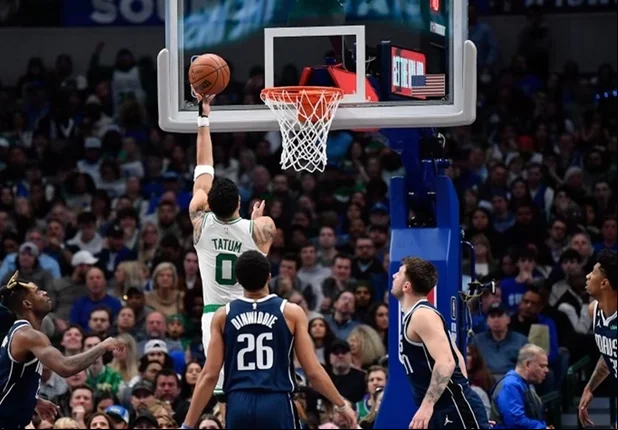 Jayson Tatum fez triplo-duplo e foi o cestinha da partida com 29 pontos