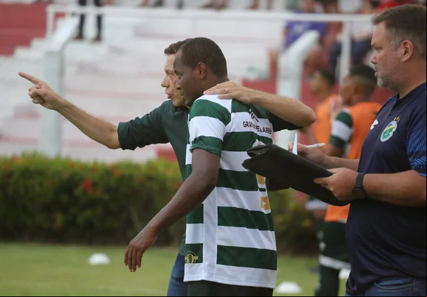 Joelson atuou durante 24 minutos diante do 4 de Julho