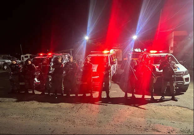 Policiais Militares de Paulistana durante a Operação Visibilidade