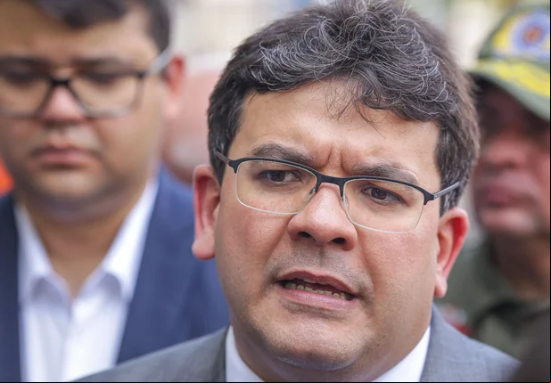 "Entregamos há poucos meses atrás 200 caminhonetes equipadas, agora mais 130 veículos", relembrou Rafael Fonteles
