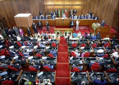 Deputados tomam posse na abertura do ano legislativo 2023 na Alepi