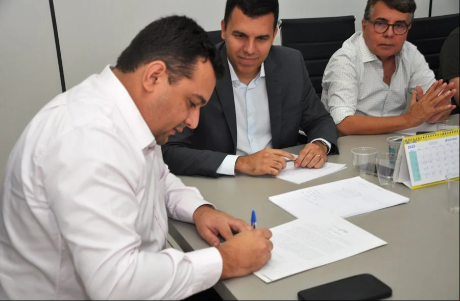 Reunião Seduc e APPM discute transporte escolar