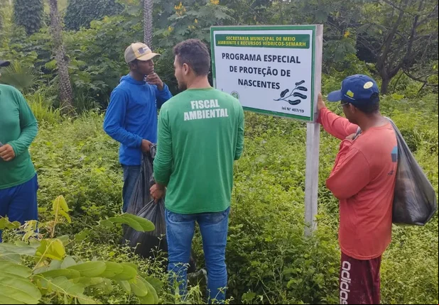 Limpeza de nascentes em Joaquim Pires
