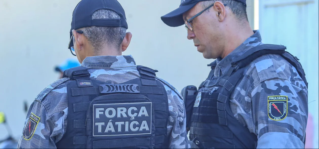 Policiais da Força Tática estiveram no local da ocorrência