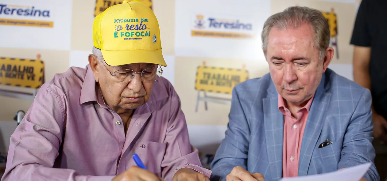 Dr. Pessoa assina ordem de serviço