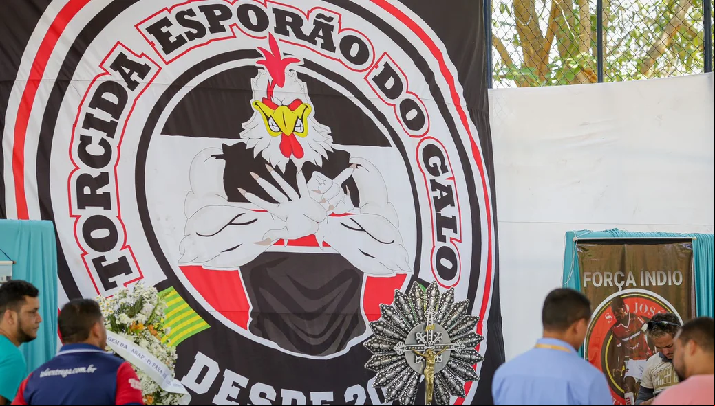 Esporão do Galo, torcida organizada do River, prestou homenagem ao zagueiro Índio