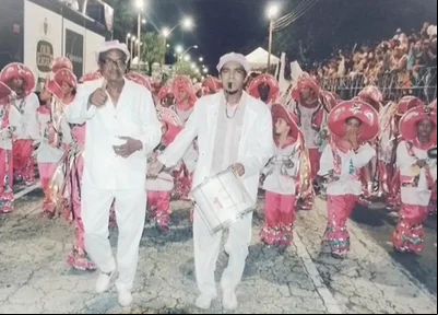Manoel Messias em desfile da Escola de Samba Sambão