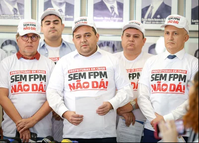 Prefeitos se reuniram nesta terça-feira para definir paralisação