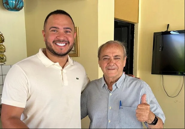 Juca Alves ao lado de Sìlvio Mendes