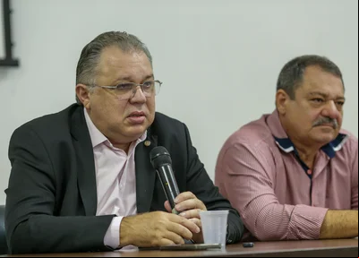 Deputado federal Florentino Neto