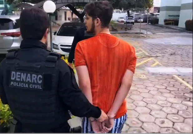 Condução de um dos filhos de Fernando Monteiro