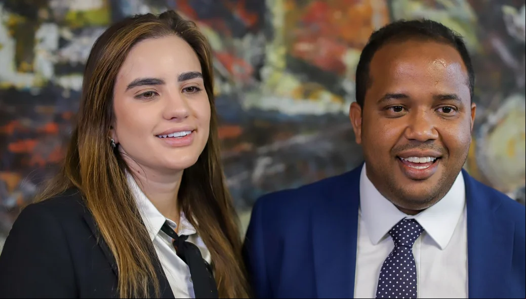 Bárbara Soares e Enzo Samuel
