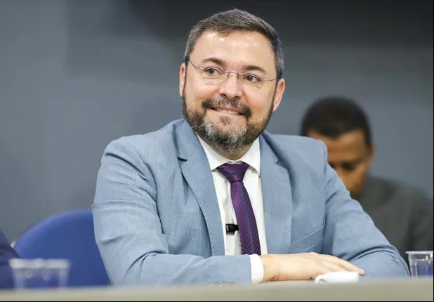 Deputado estadual Fábio Novo (PT) em solenidade na Câmara Municipal de Teresina