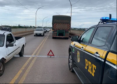 Trânsito ficou congestionado na Ponte da Tabuleta