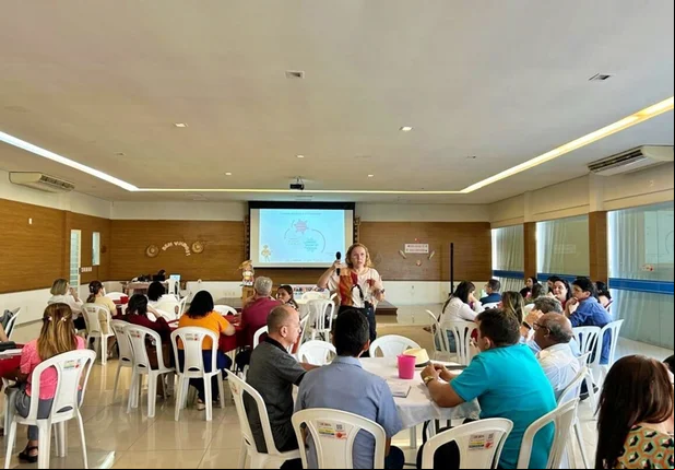 Semec realiza o 4º Encontro Formativo do PPAIC