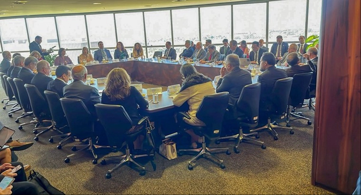 Foto da reunião nessa quarta-feira (31); na ocasião, não foram permitidas mais fotos