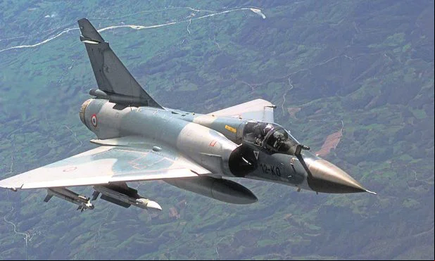 Avião militar sul-coreano lança bombas em área civil e deixa 7 feridos