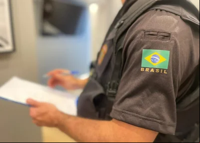 Equipe da Polícia Federal