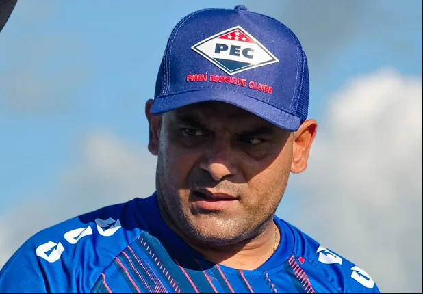 Renatinho Potiguar, técnico do Piauí