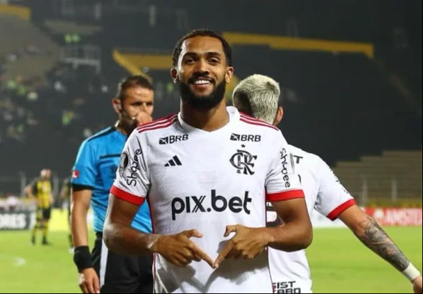 Juninho foi o autor do gol da vitória do Flamengo contra o Táchira na estreia da Libertadores
