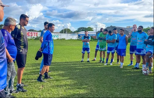Betinho tem 1º contato com o elenco do Parnahyba e inicia trabalhos
