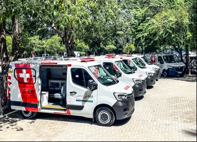 Novas ambulâncias entregues pelo governo