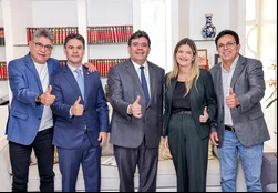 Participaram da reunião o deputado Severo Eulálio (MDB), João Mádison (MDB) e o presidente da Agespisa, Zé Santana