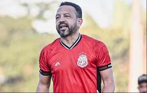 Paulinho Kobayashi, técnico do Imperatriz