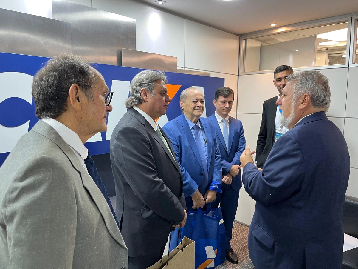 Sílvio Mendes cumpriu agenda em Brasília e discutiu renegociação de dívidas