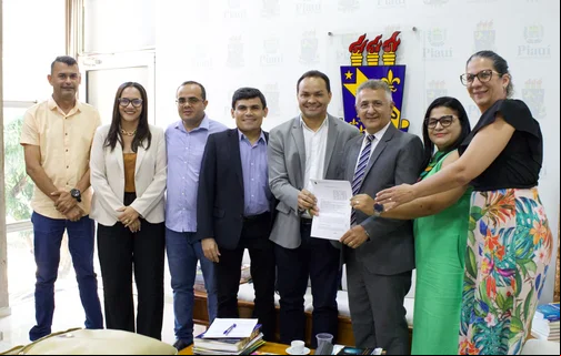 Prefeitura de José de Freitas firma termo de cooperação com a UESPI