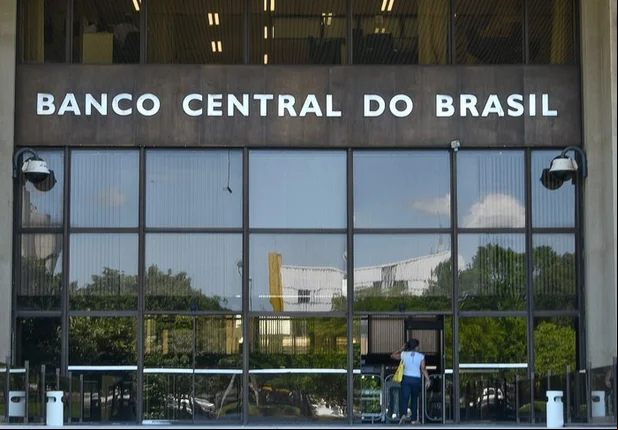 Banco Central prevê estouro da meta de inflação em 2016 