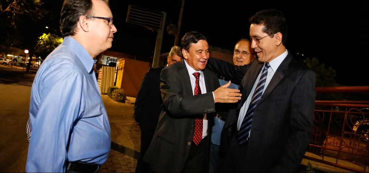 Wellington Dias e o presidente da Sinduscon André Baía 