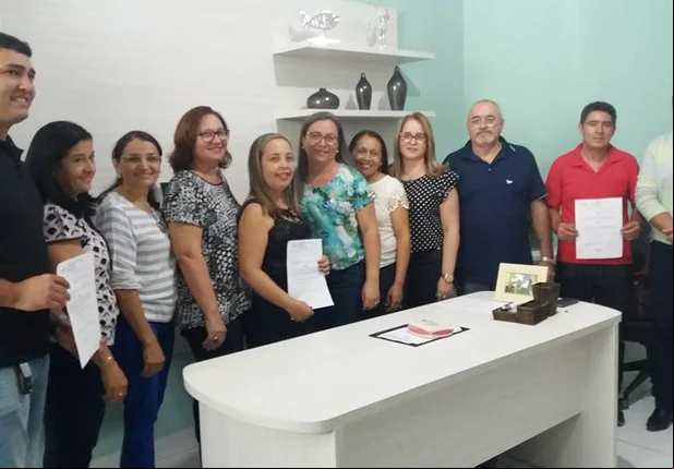 Novos secretário tomam posse em Esperatina