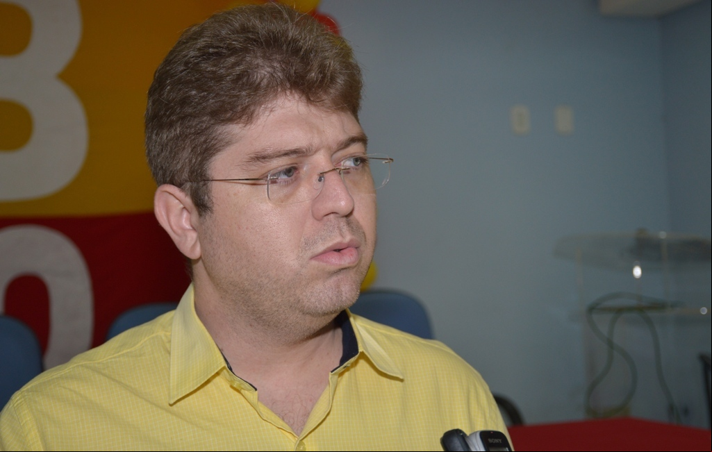 Deputado Rodrigo Martins participa do encontro