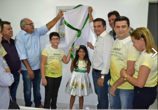 Nerinho participa de inauguração de UBS em Geminiano