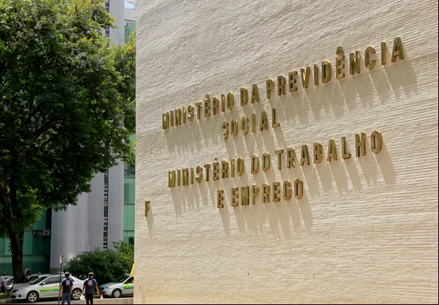Ministério do Trabalho e Emprego