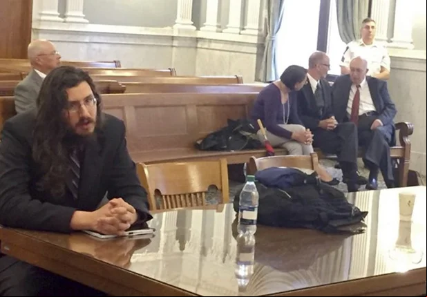 Pais de Michael Rotondo entraram na justiça para que ele saísse de casa