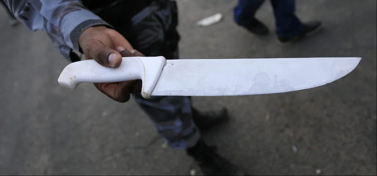 Arma branca utilizada pelo assaltante