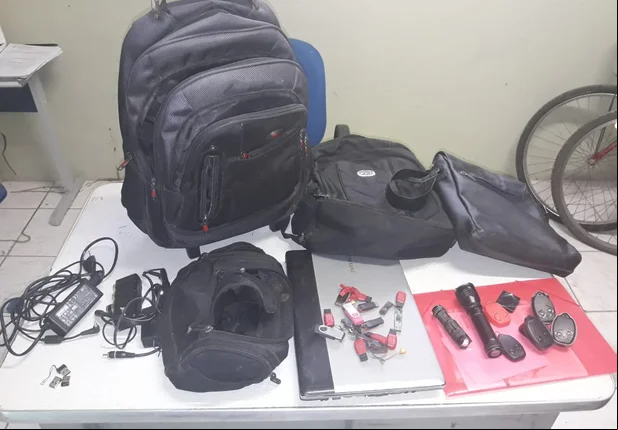 Policiais do 5º DP de Teresina apreendem materiais furtados
