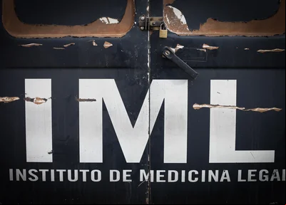 IML esteve no local 