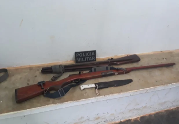 Armas apreendidas pela Polícia Militar em Ladre Sales