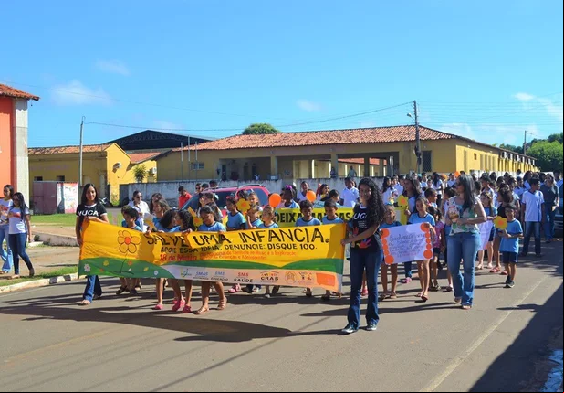 Caminhada em alusão ao dia 18 de Maio em Joaquim Pires 