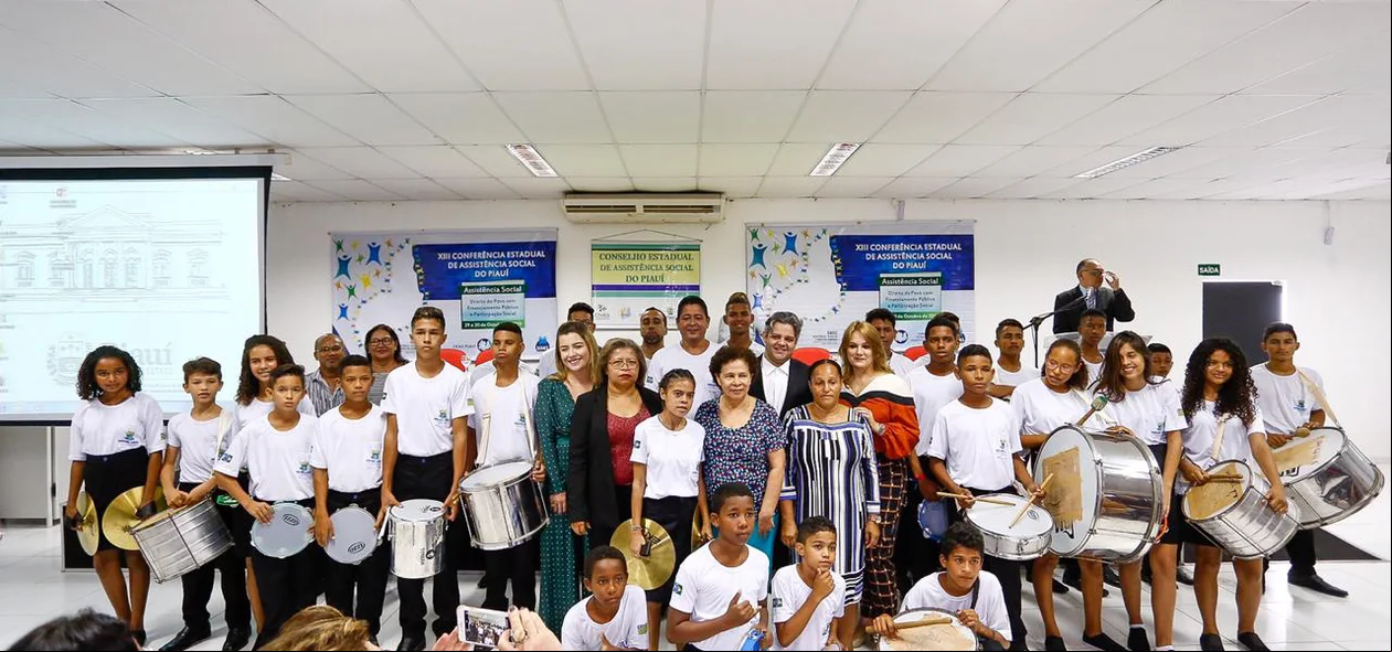 Alunos participam de atividades culturais
