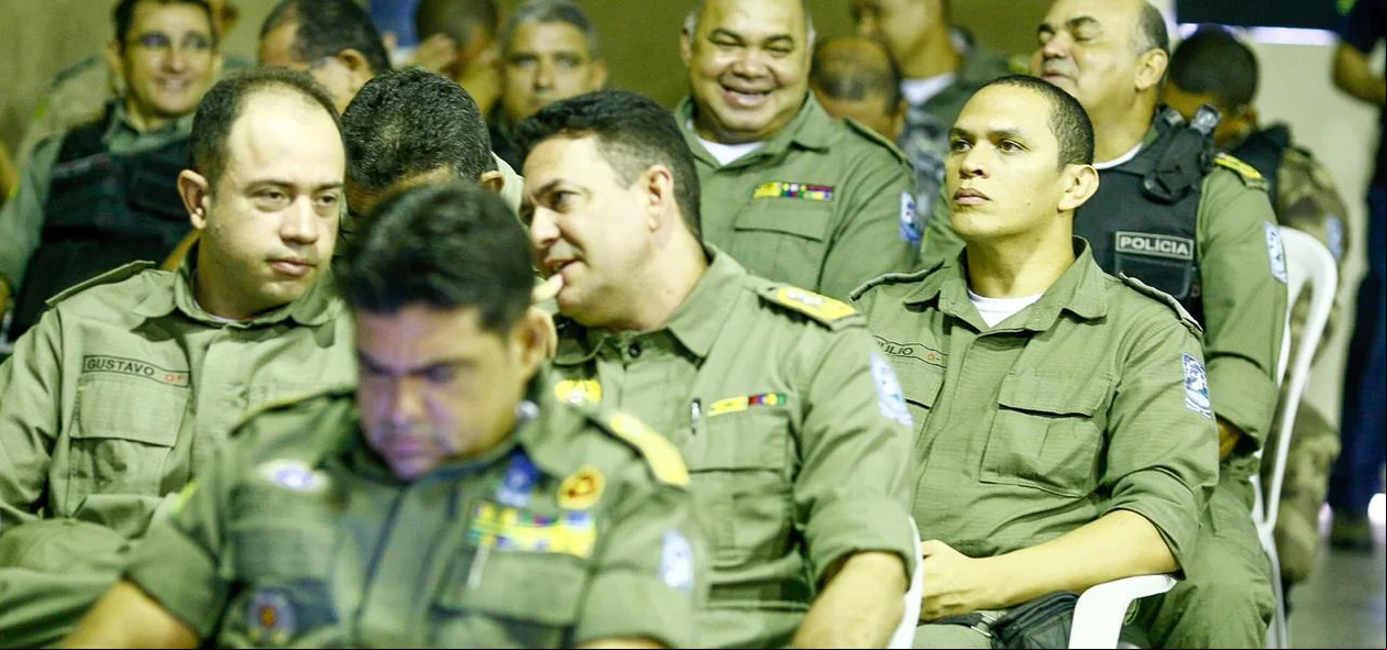Policiais acompanham resultado do Relatório Anual