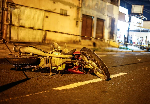 Acidente na Avenida Jerumenha no bairro Buenos Aires em Teresina 